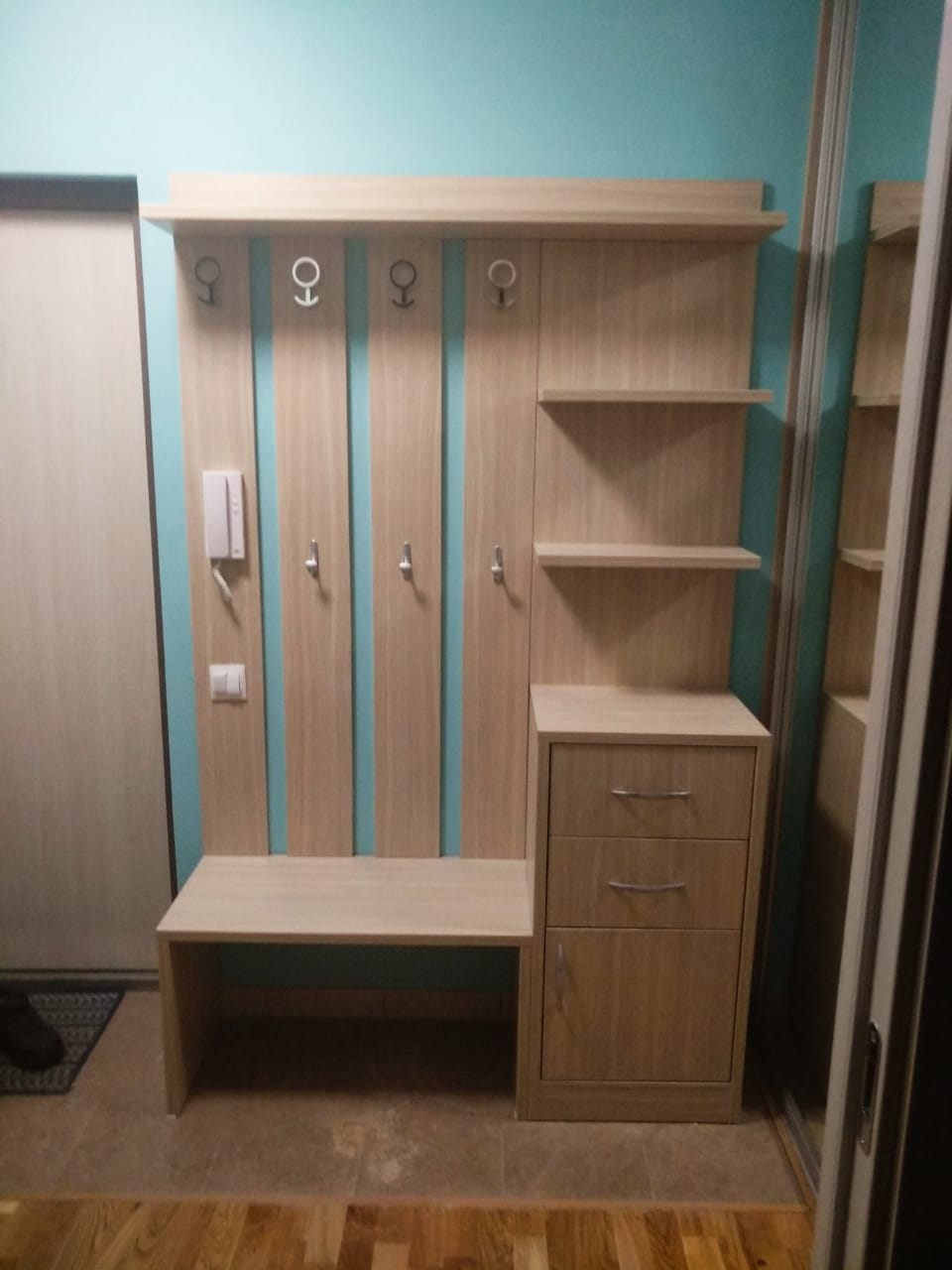 Небольшая прихожая